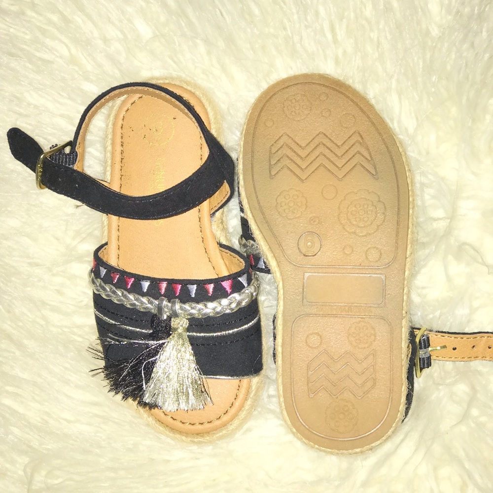 Stylish toddler sandles - Picture 2 of 2